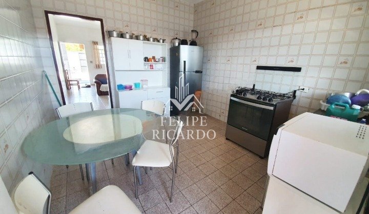 residential-/-home-2-quartos-200m2-centro-cananeia-sp
